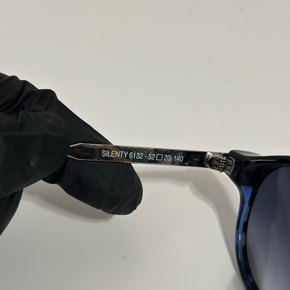 Thierry Lasry Silently Stylish Blue Round Sunglasses Size 52-20-140 main image 6